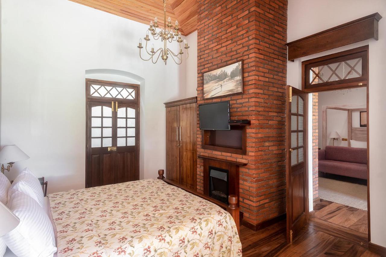 W15 Lake Gregory Nuwara Eliya Extérieur photo